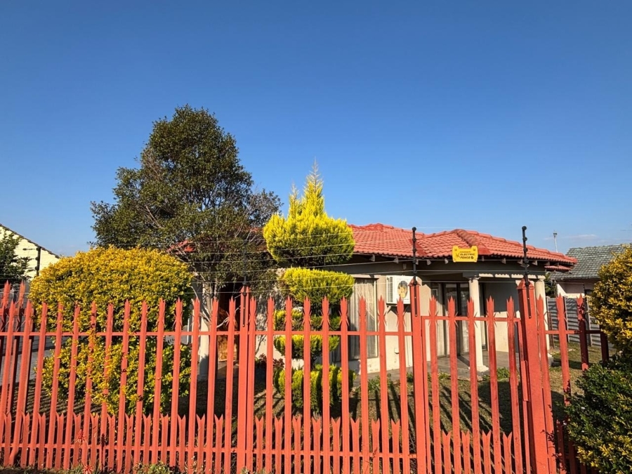 3 Bedroom Property for Sale in Mogwase North West